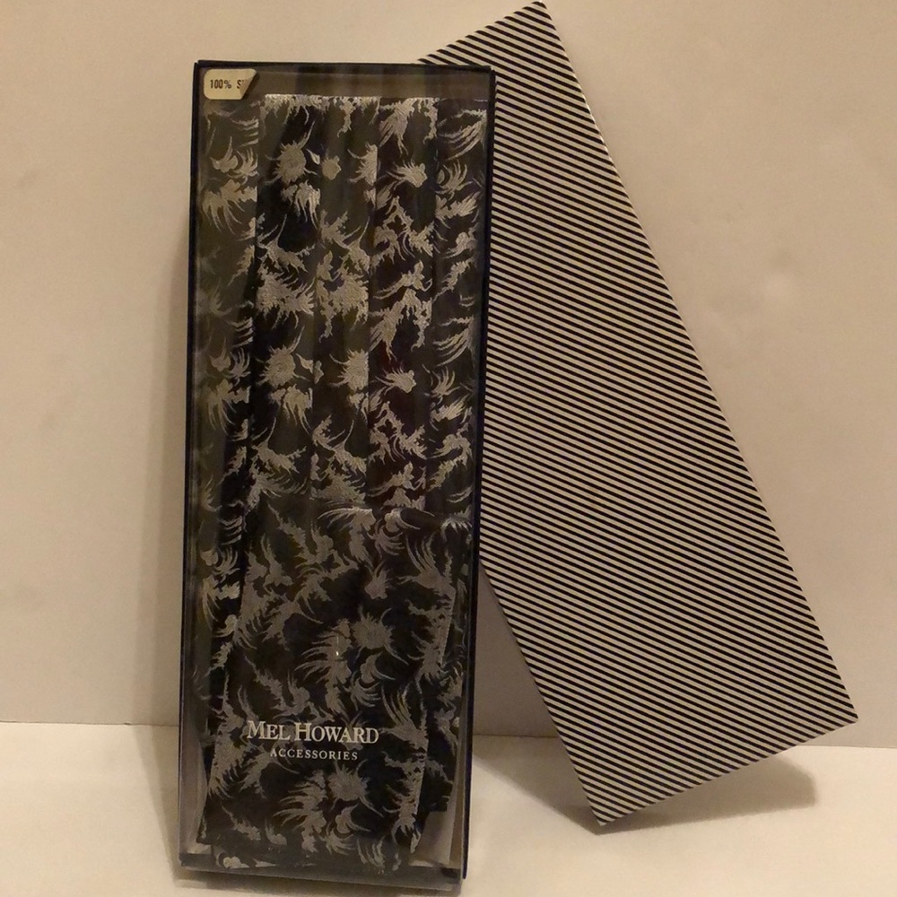 Cumber bun and pocket square 100% silk NIB